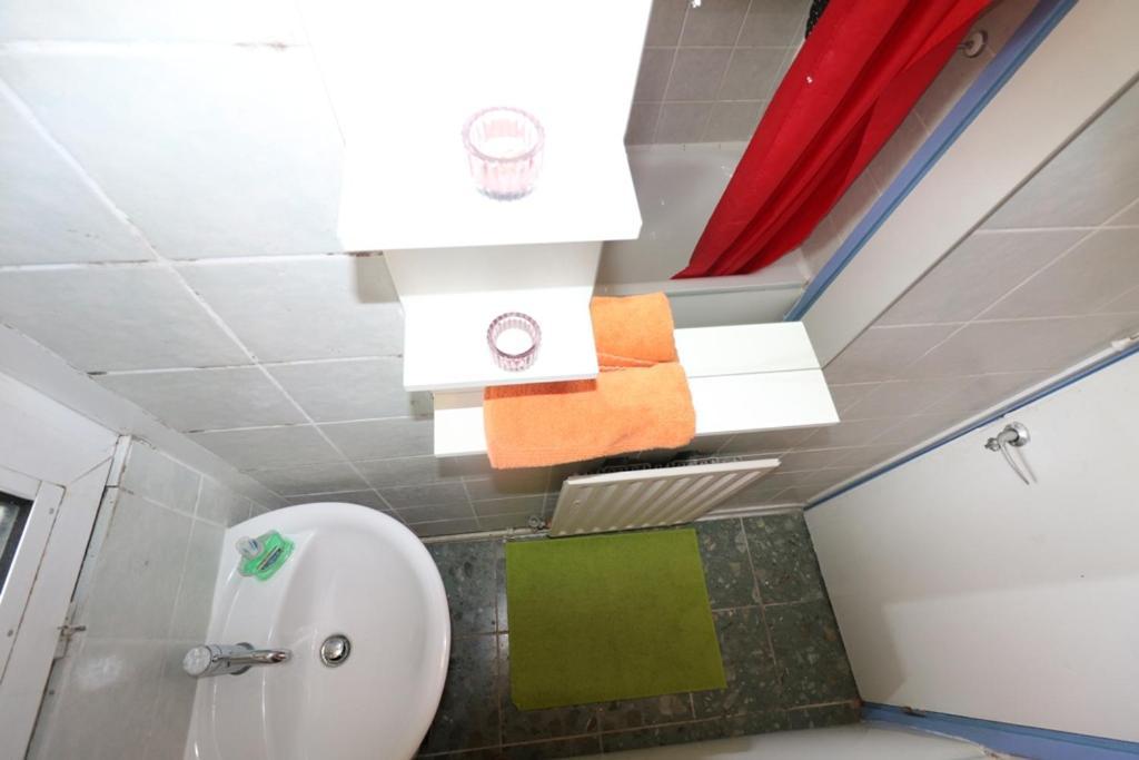 Cosy 3 Bed Apt, Old Truman Brewery! Brick Lane, London, E1 Kültér fotó