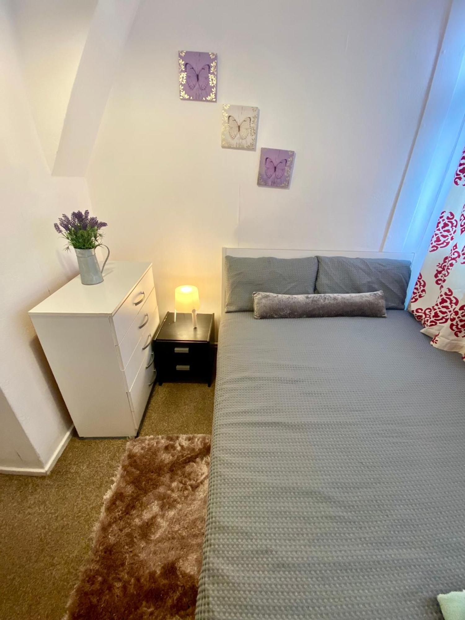 Cosy 3 Bed Apt, Old Truman Brewery! Brick Lane, London, E1 Kültér fotó