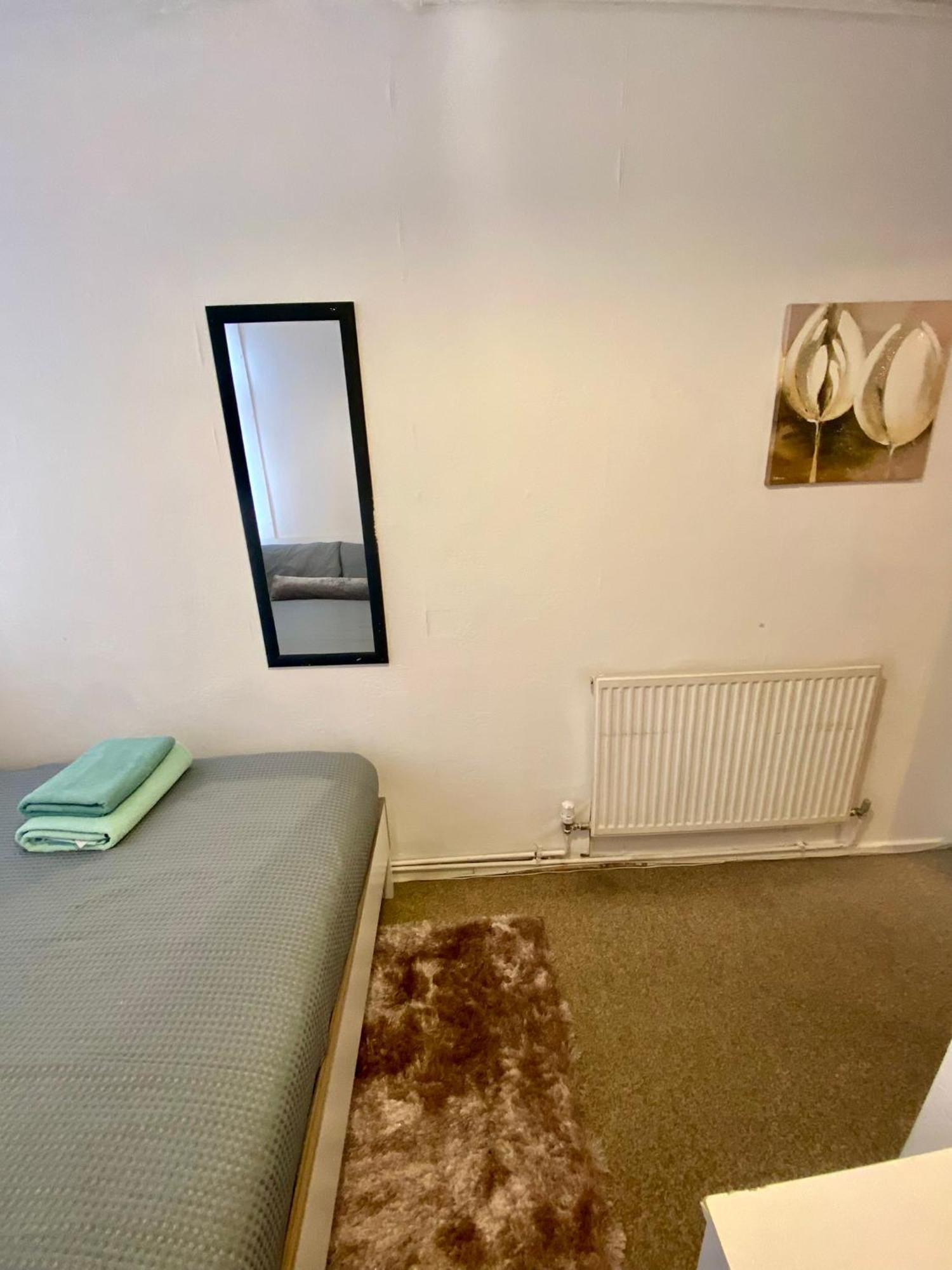 Cosy 3 Bed Apt, Old Truman Brewery! Brick Lane, London, E1 Kültér fotó